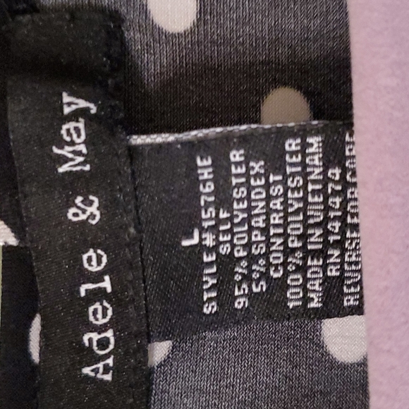 Ladies top - Picture 2 of 4